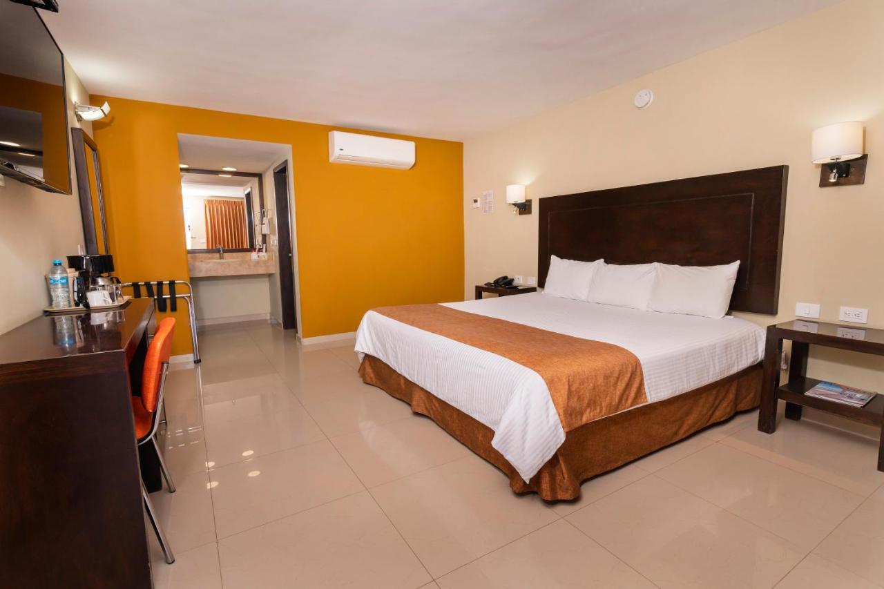 El Camino Hotel & Suites Heroica Caborca ภายนอก รูปภาพ