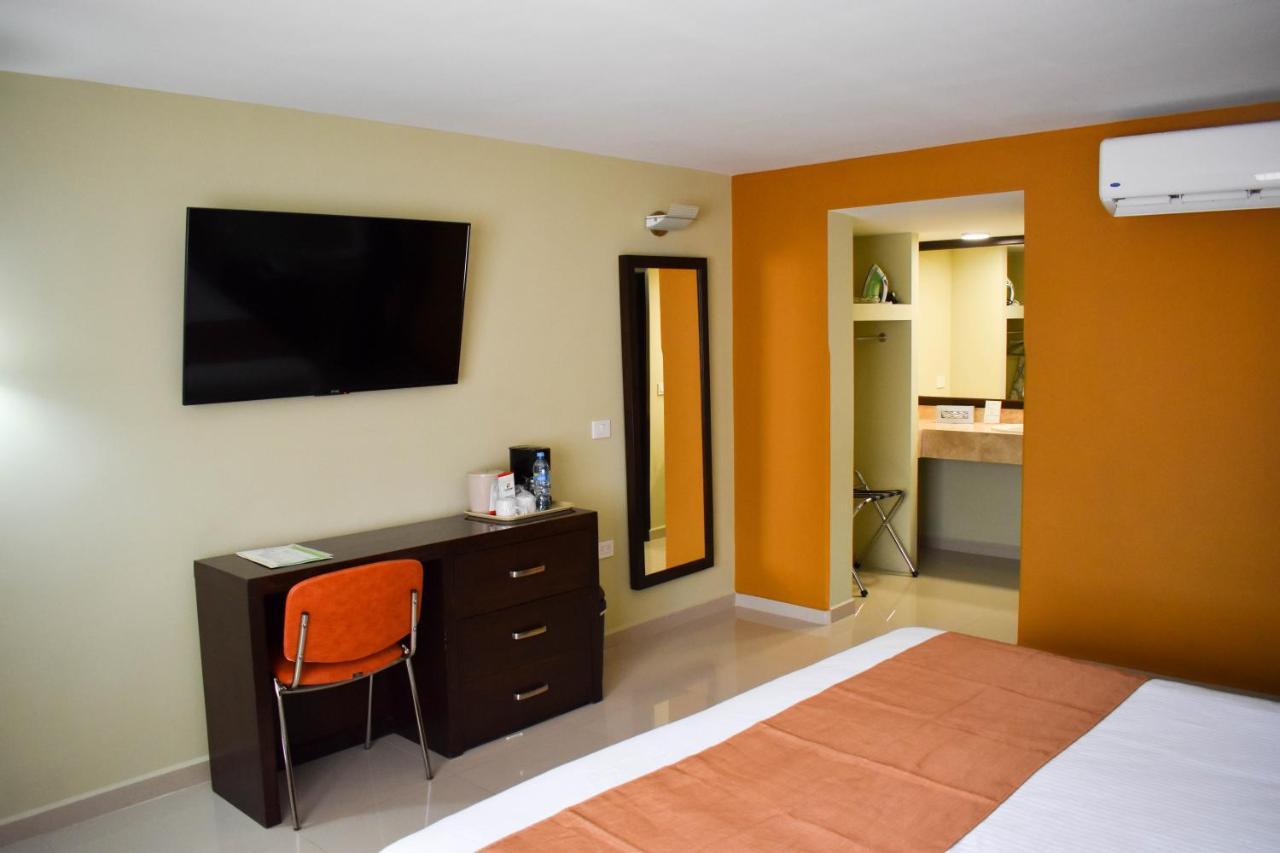 El Camino Hotel & Suites Heroica Caborca ภายนอก รูปภาพ