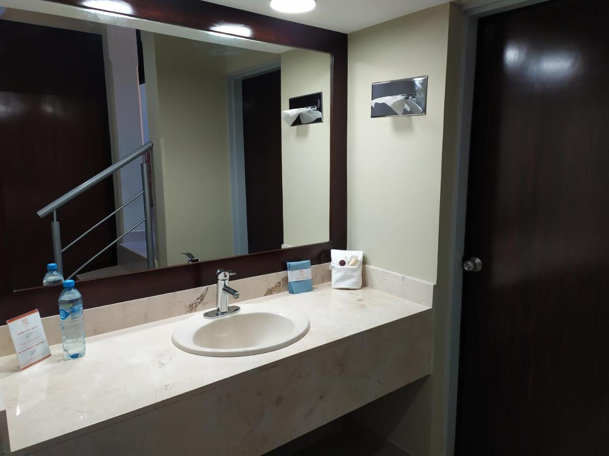 El Camino Hotel & Suites Heroica Caborca ภายนอก รูปภาพ