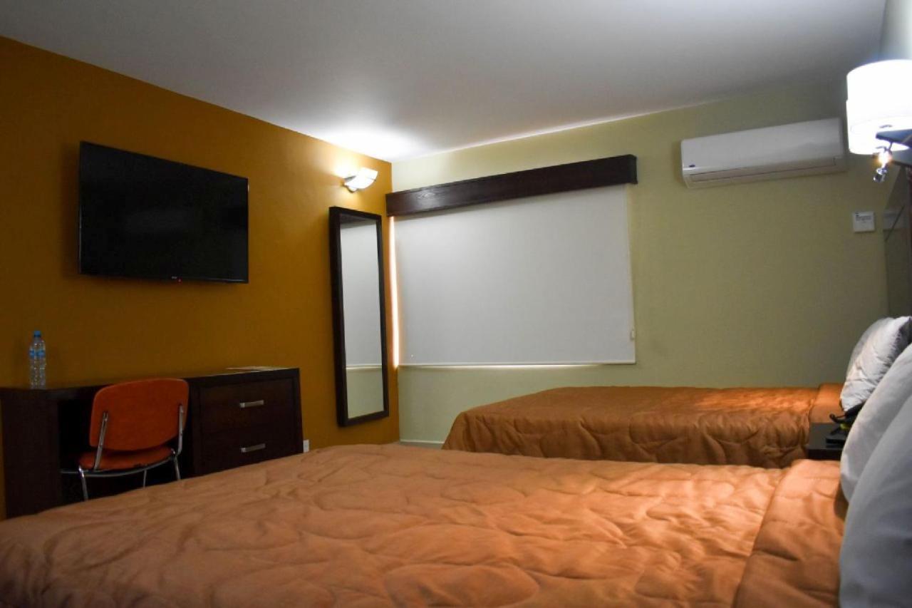 El Camino Hotel & Suites Heroica Caborca ภายนอก รูปภาพ